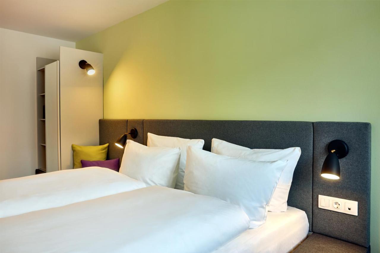 Double or Twin Room,740561680:JPEG