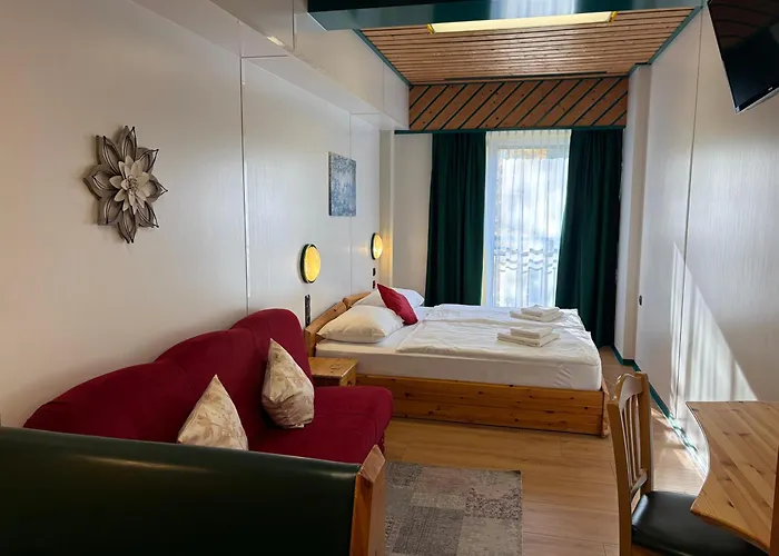 3 star hotels Asperner Loewe